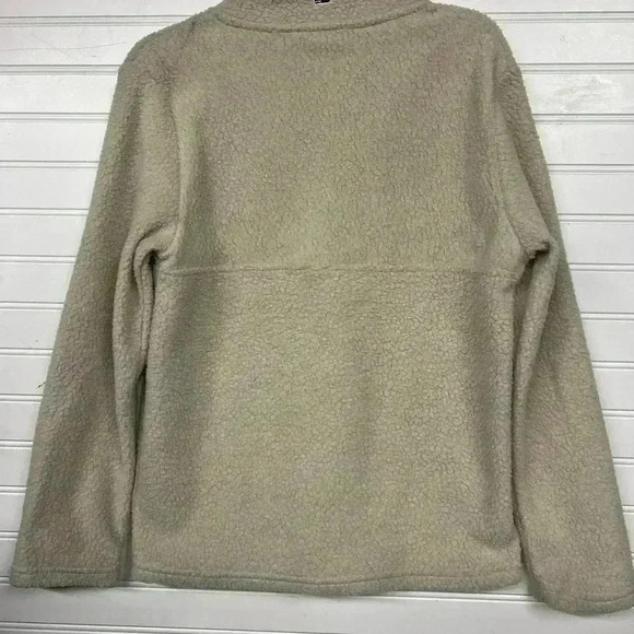 vineyard vines pullover. - Picture 2 of 6